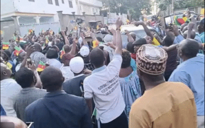 L’Arrivée Historique du Professeur Maurice Kamto à Douala et Yaoundé : Un Vent d’Espoir Souffle sur le Cameroun